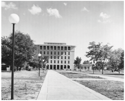 Historic picture of Mrak Hall.